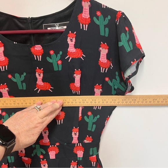 Paper Plane London llama print dress with attached belt size small/medium - Picture 12 of 15